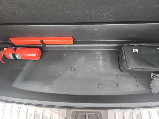 lotterental_091634994_P60GV_7.jpg