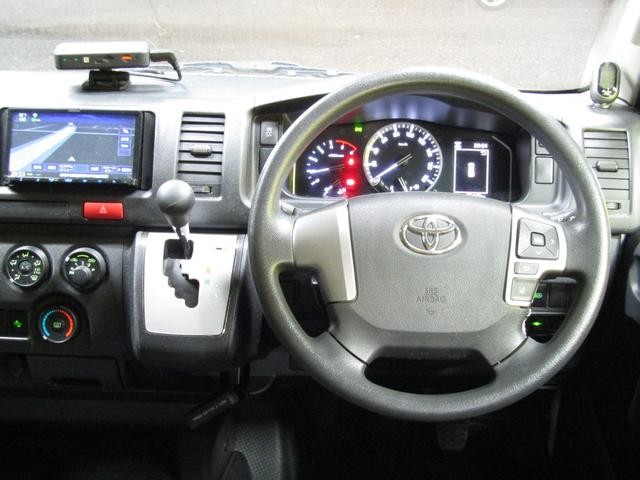 0530123A30260908W00411.jpg