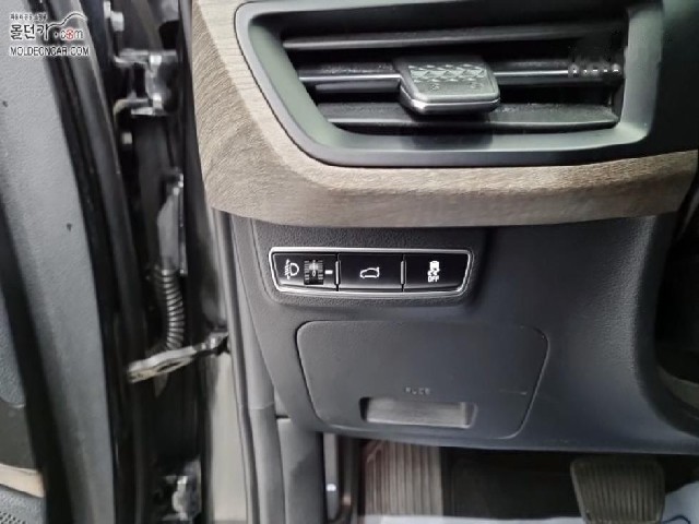 be8ab2cf87748d7adaebc5318c4e5157.jpeg