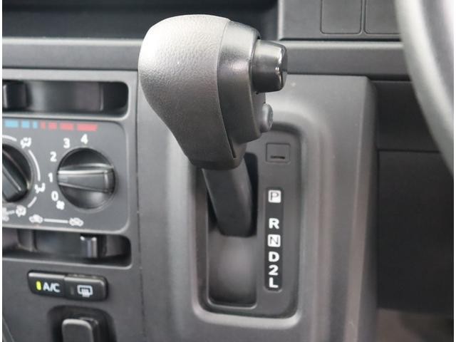 0500206A30261013W00213.jpg