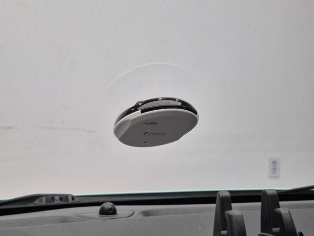 6061000670R17.jpg