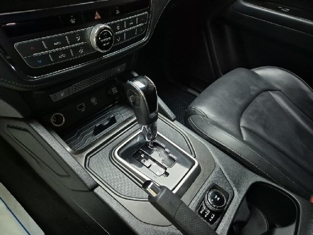 6041001644R8.jpg