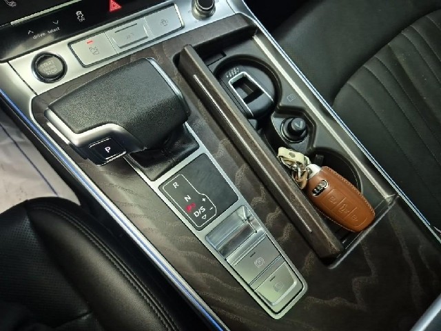 6011501005R8.jpg