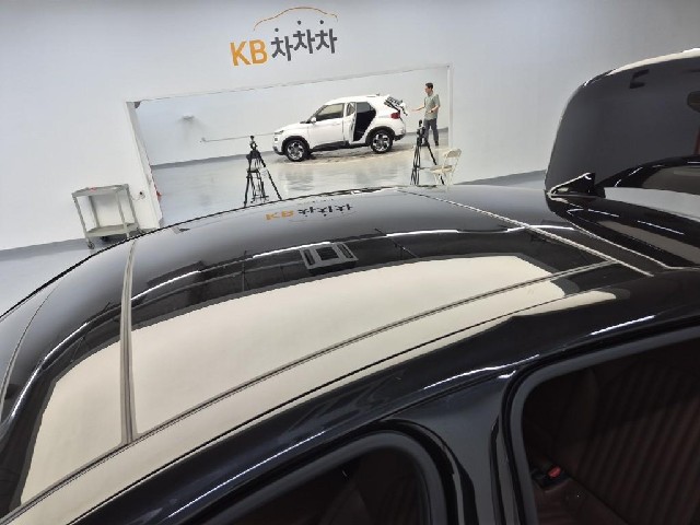 6071000283R13.jpg