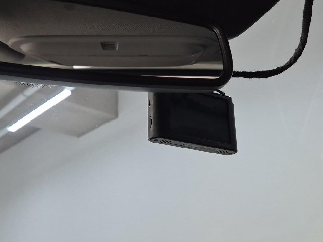 6091501579R16.jpg