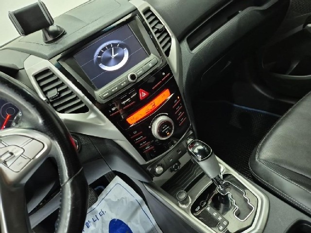 6061000023R10.jpg