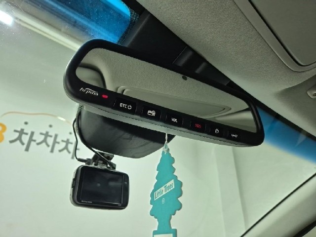 6051001775R16.jpg
