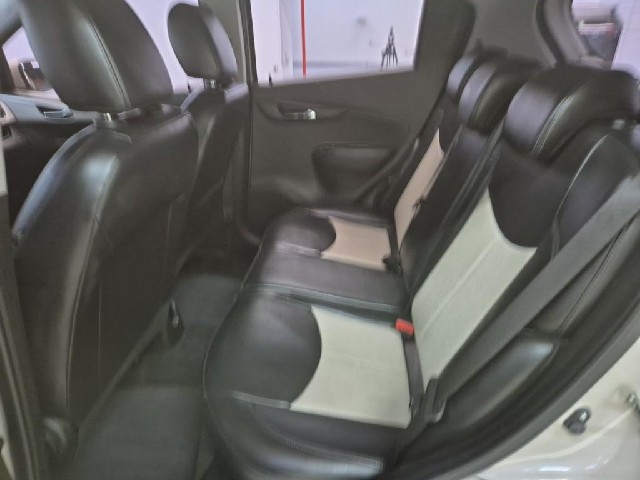 6071500285R12.jpg