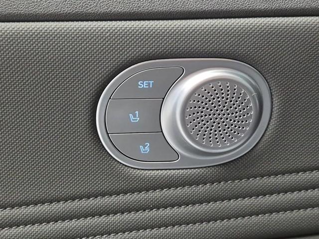 6061502293R19.jpg