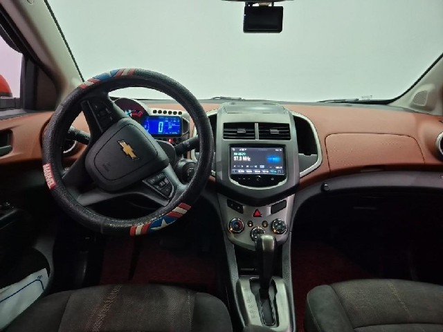 6071000648R7.jpg