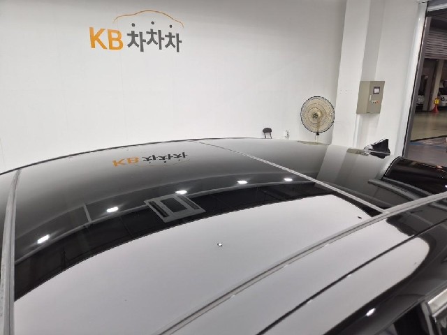 6071000159R13.jpg