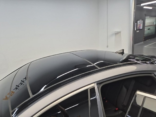 6061502377R13.jpg