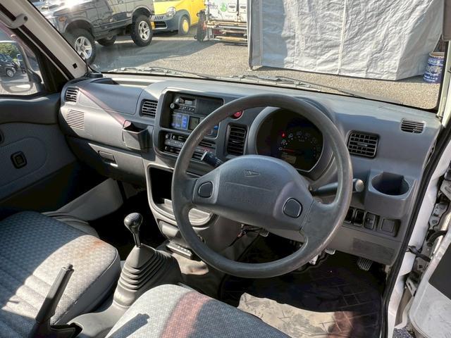 0541729A30251024W00104.jpg