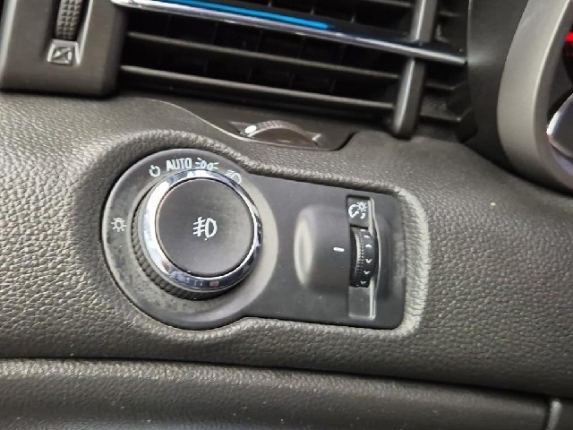 5081502278R15.jpg