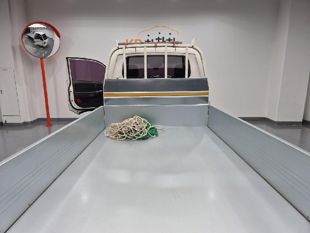 6081001681R16.jpg