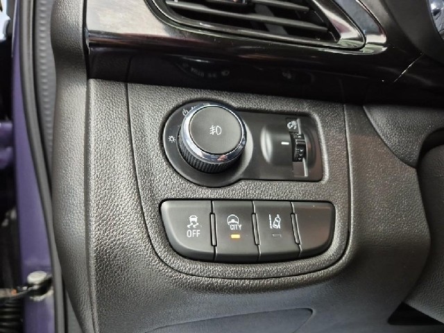 5101501644R18.jpg