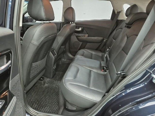 6091001829R12.jpg