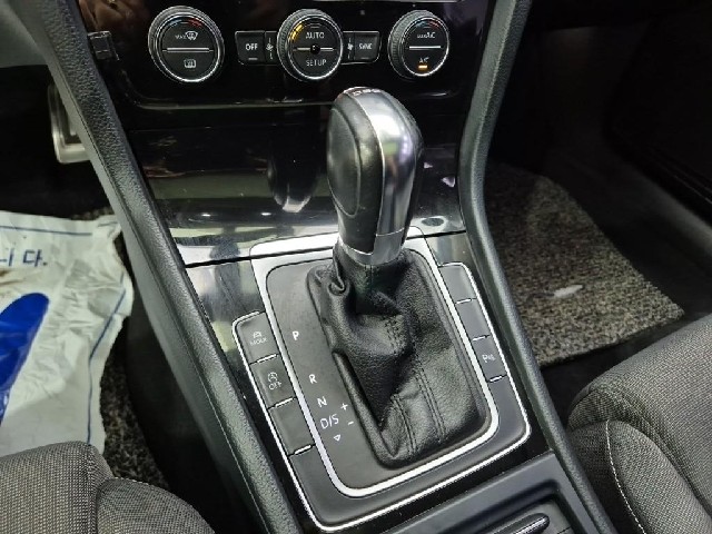 6091001521R8.jpg