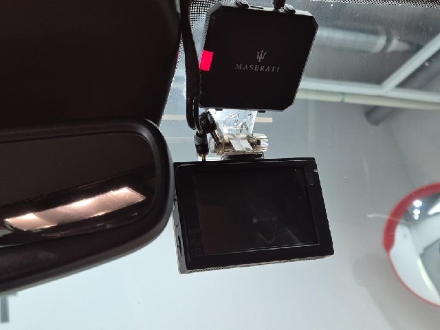 6061001257R17.jpg