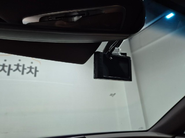 6091001584R17.jpg