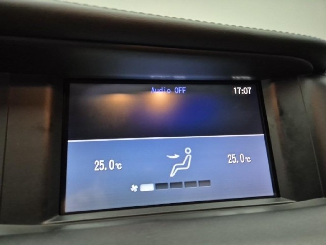 5121002158R14.jpg