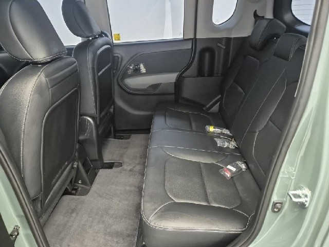 6081502133R12.jpg
