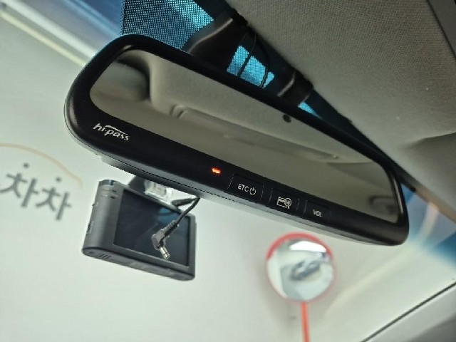 5121002563R15.jpg