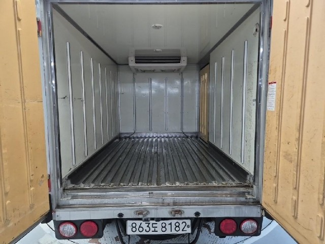 6091500142R14.jpg
