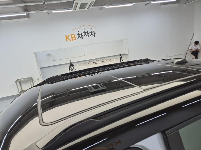 6091500826R13.jpg