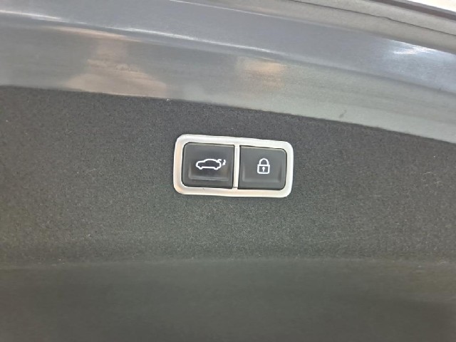 4061501534R15.jpg