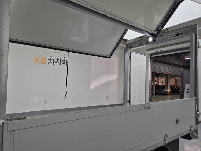 6041000866R18.jpg
