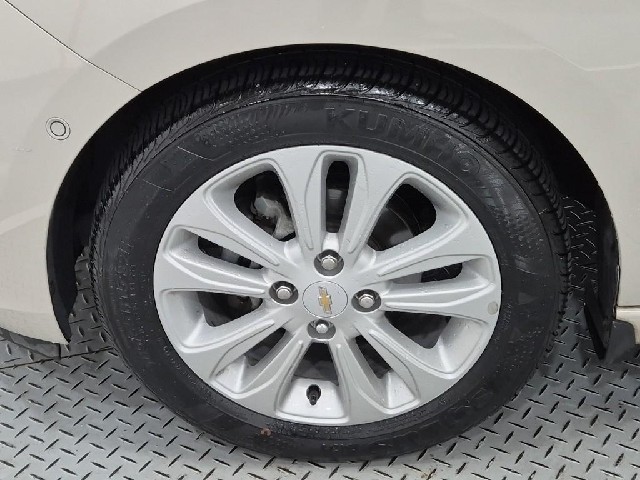 6051002417R19.jpg