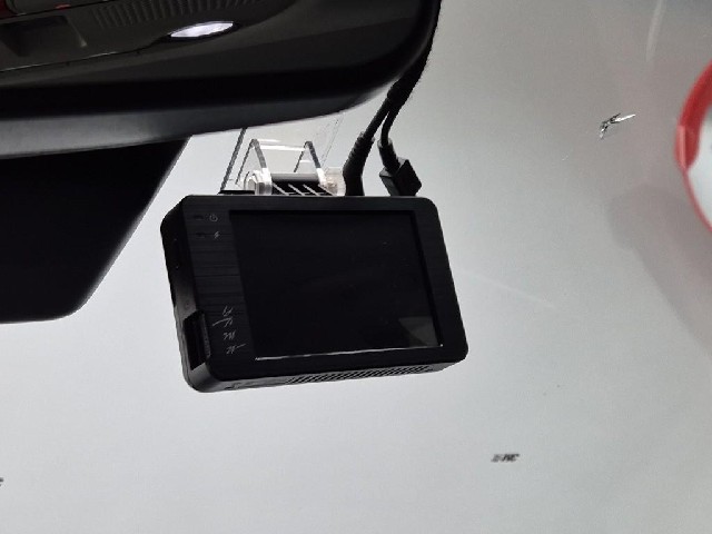 6061000322R17.jpg