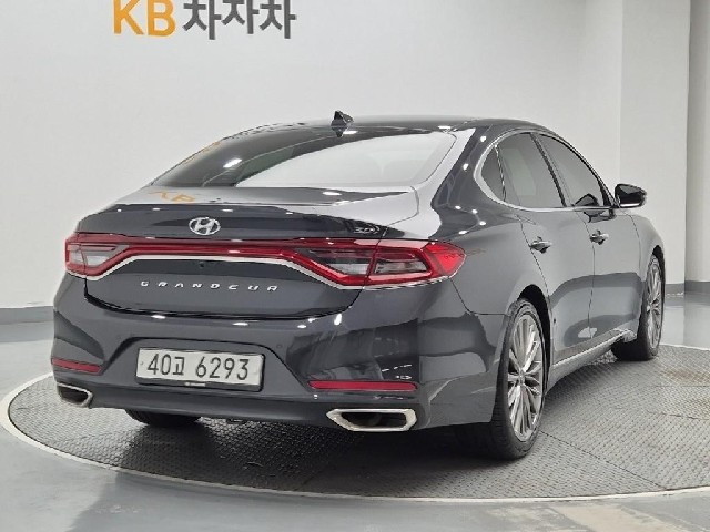 6051001379R3.jpg