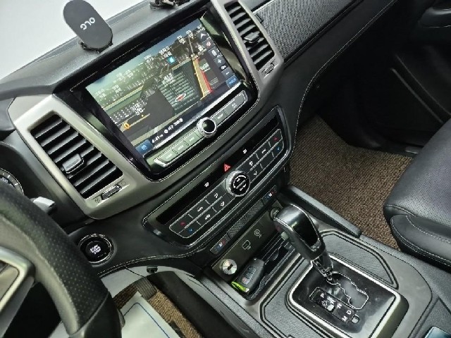 6031000836R10.jpg