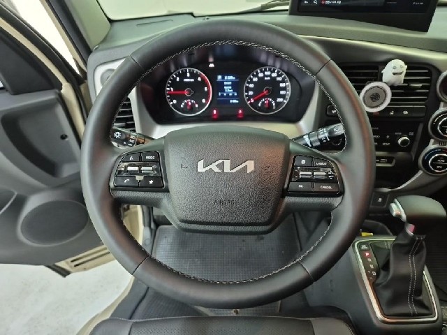 6021500083R8.jpg