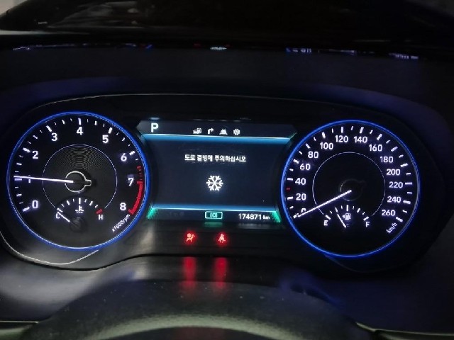 6011002377R6.jpg