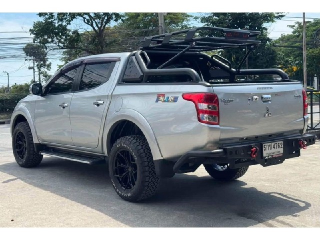 8deee19f0754dfc6fbeff16213e1f9c4.jpeg