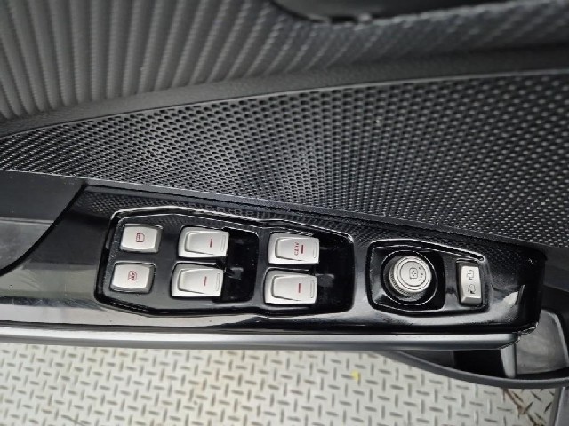 6031000129R17.jpg