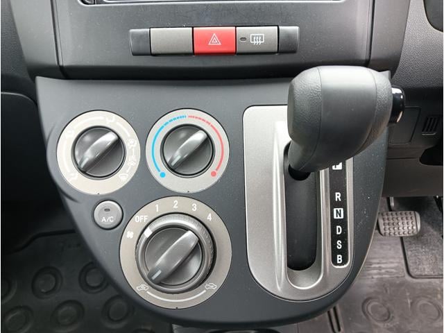 0900874A30251021W00115.jpg