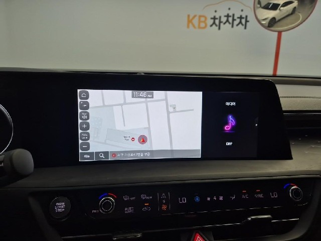 6081501153R10.jpg