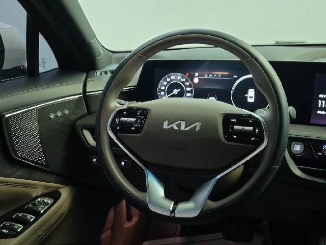 6081501153R9.jpg