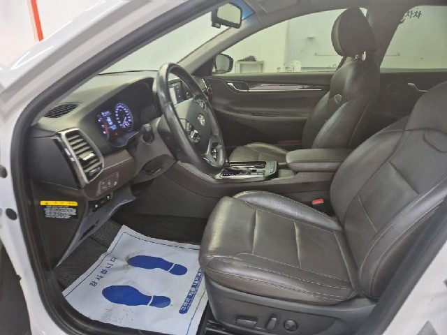 6051500566R11.jpg