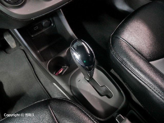 6041001799R15.jpg