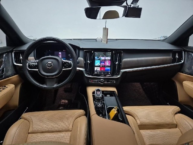 6051000361R7.jpg