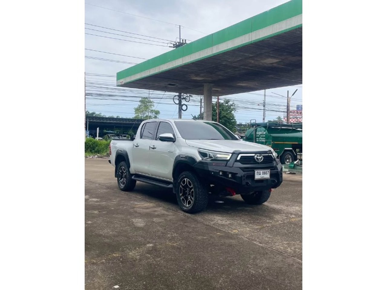 2023 Toyota Hilux, photo 1 of 1