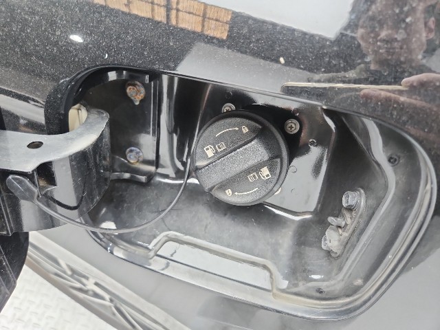 lotterental_100551791_MOWYY_2.jpg