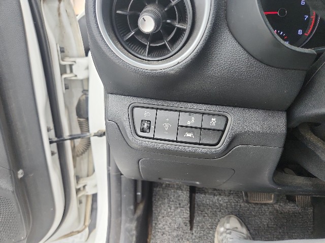lotterental_100134459_3JR9X_4.jpg