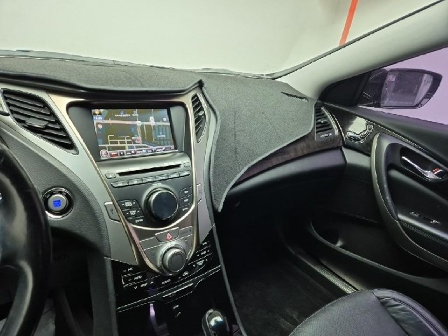 6011003195R10.jpg
