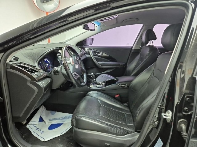 6011003195R11.jpg
